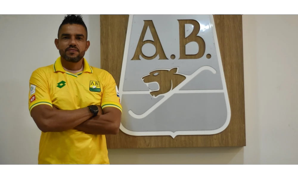 El Atletico Bucaramanga presentó al nuevo Director Técnico