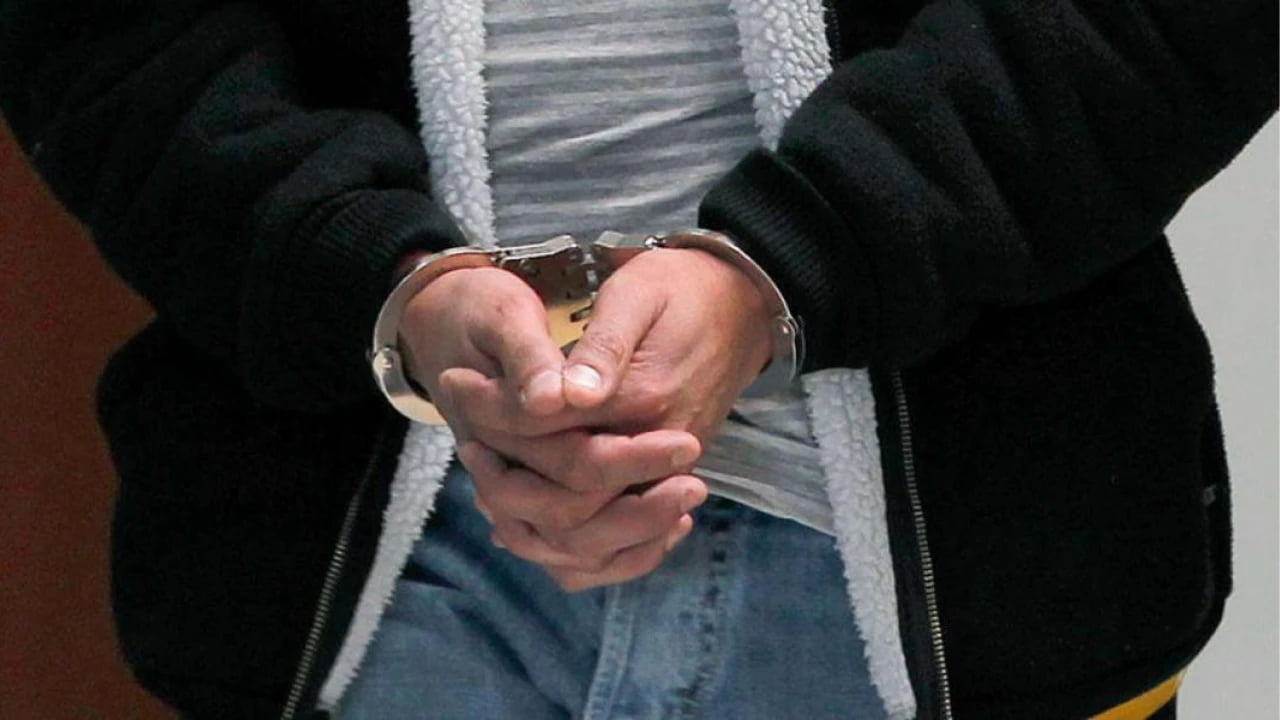 Abogado habría estafado $590 millones en falsos remates en Floridablanca.