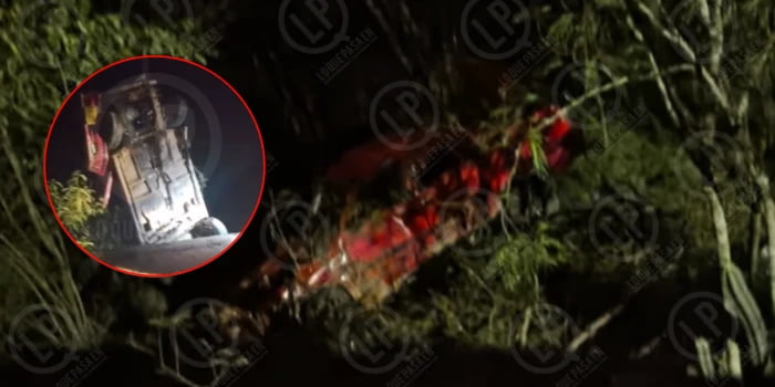 Video: Vehículo cayó a un abismo en la vía a Zapatoca, dos personas heridas