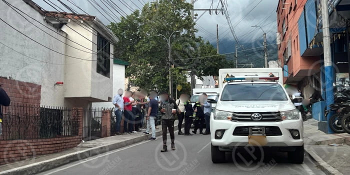 Artefacto de aturdimiento estalló dentro de un local comercial en Floridablanca