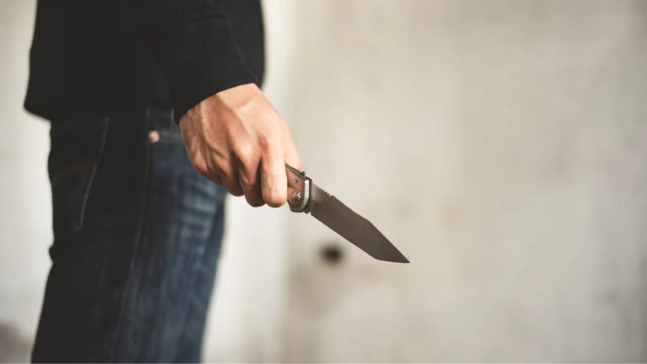 Presunto ladrón intentó robarse un carro y lo mataron con arma blanca