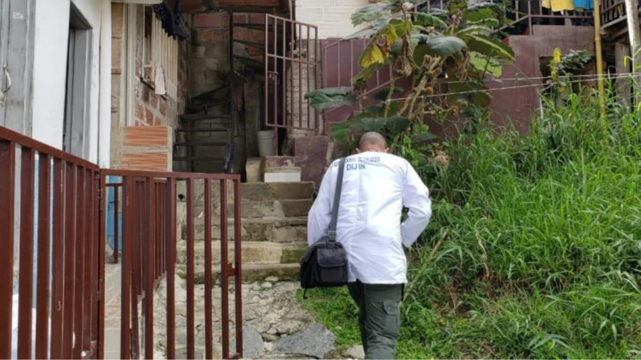 Hombre fue asesinado a disparos, tras agredir a su expareja