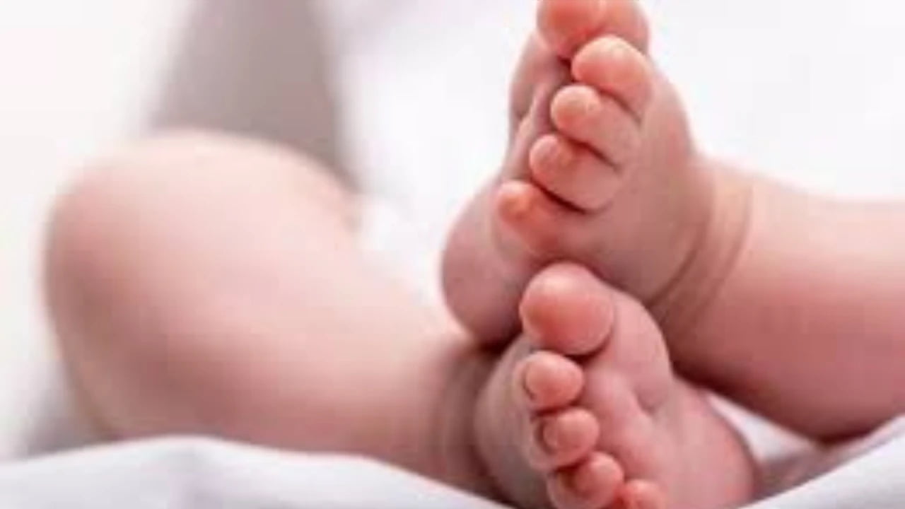 Policía rescata a bebé de 4 meses raptada en el centro. Mujer fue capturada