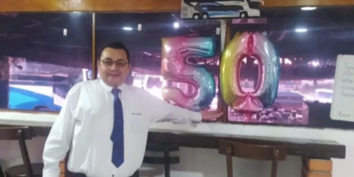 Santandereano murió tras caer de bus en movimiento en vía Valledupar