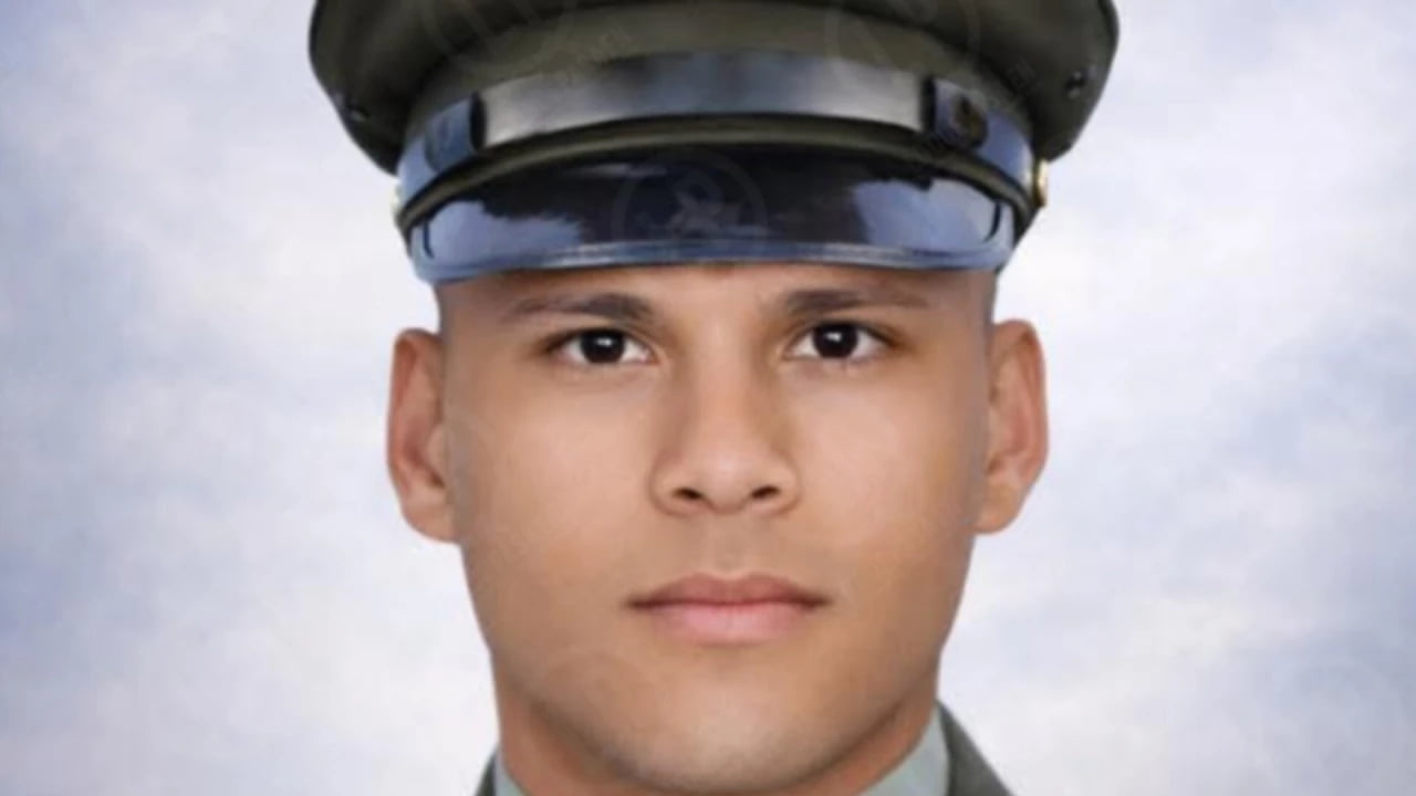 Patrullero perdió la vida tras ser desarmado y atacado con su propia arma de dotación.