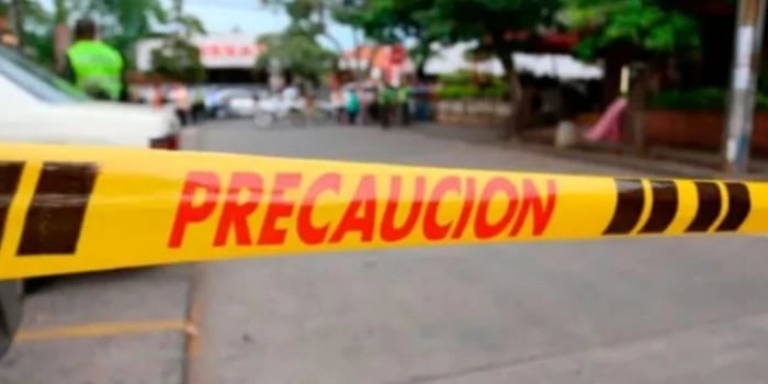 Vecinos escucharon gritos y alertaron a la Policía: revelan quién era la mujer asesinada.