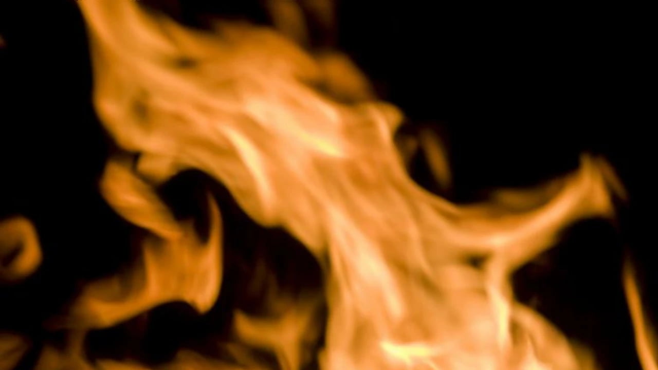 Horror: Mujer fue quemada viva con gasolina. Autoridades investigan el ataque