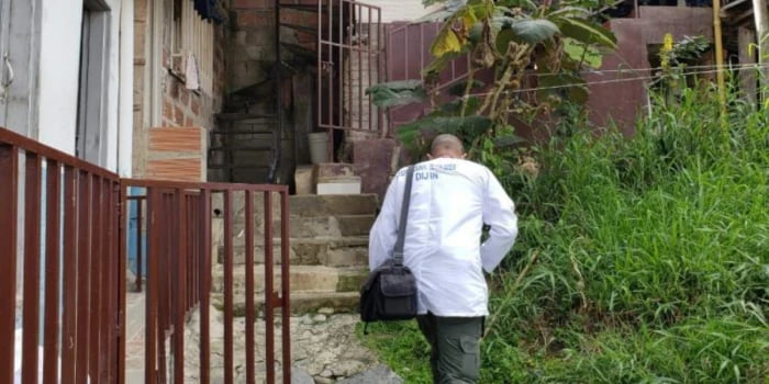 Hombre fue asesinado a disparos, tras agredir a su expareja