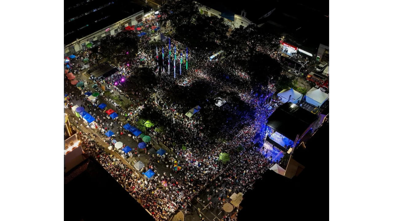 Heredero cerró con broche de oro la Gran Final del Festival de Música Campesina