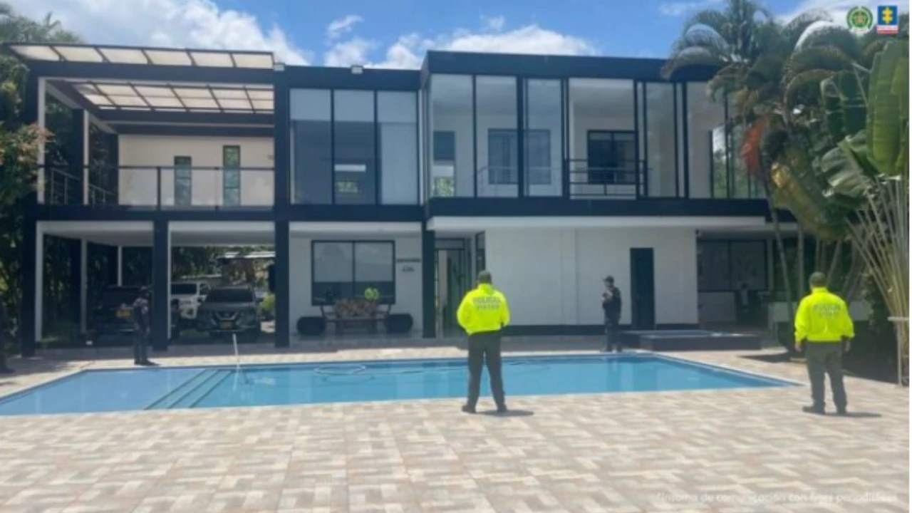 La Fiscalía confiscó millonarias propiedades en Santander, pertenecientes a alias ‘El Socio’