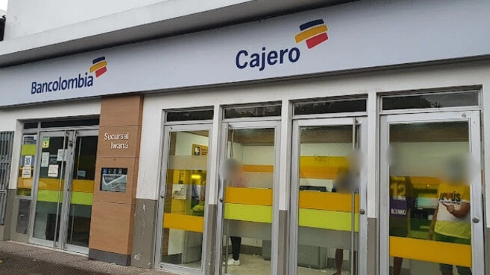 Ladrones armados cometieron millonario atraco a entidad bancaria en Santander